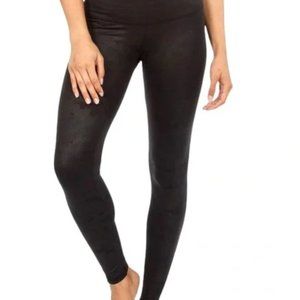 Strut This Teagan Ankle Legging Black Embossed Camo Print